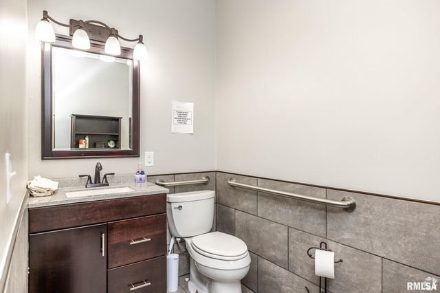 3709 N HARRISON Street, Davenport, IA 52806