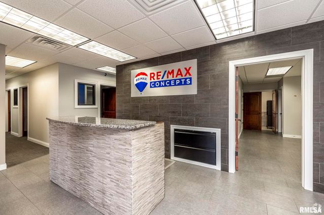 3709 N HARRISON Street, Davenport, IA 52806