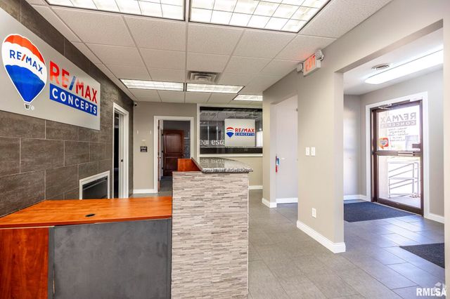 3709 N HARRISON Street, Davenport, IA 52806