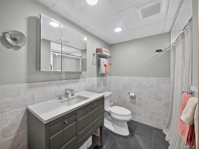 9 East Place, Suffern, NY 10901
