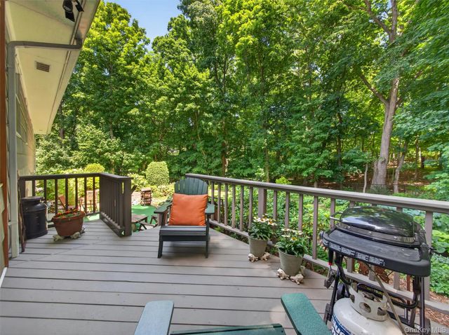 9 East Place, Suffern, NY 10901