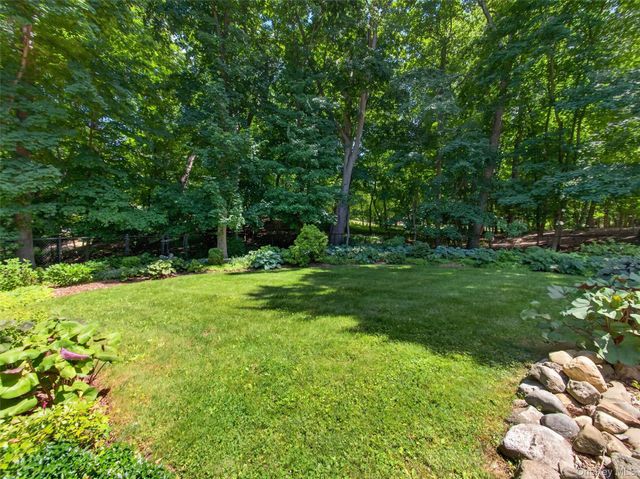 9 East Place, Suffern, NY 10901