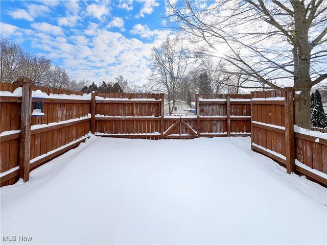 396 Hiwood Avenue, Munroe Falls, OH 44262