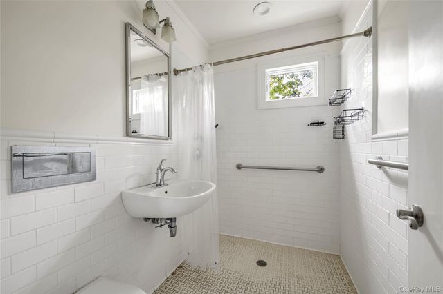 211-11 34th Avenue, Bayside, NY 11361