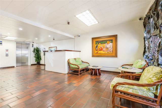 430 Keoniana Street 1305, Honolulu, HI 96815