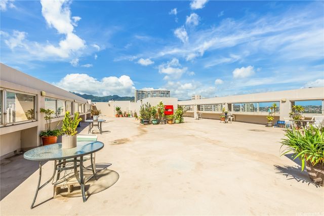 430 Keoniana Street 1305, Honolulu, HI 96815