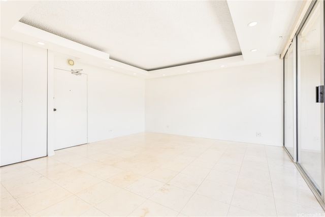 430 Keoniana Street 1305, Honolulu, HI 96815