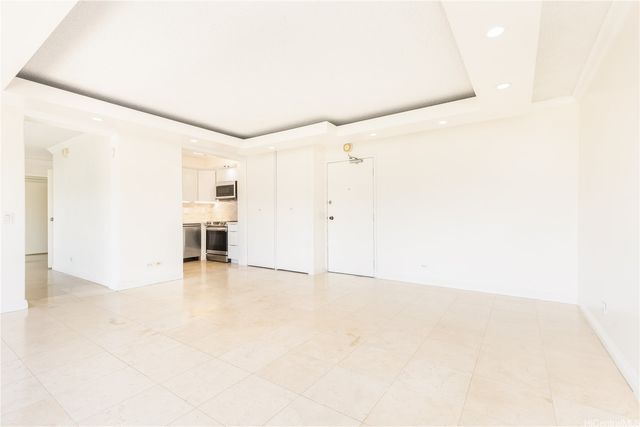 430 Keoniana Street 1305, Honolulu, HI 96815