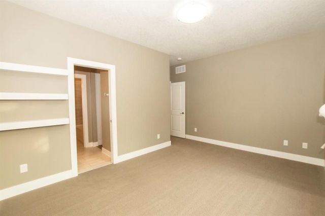 8310 Sky View Circle, West Des Moines, IA 50266