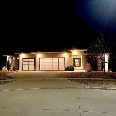 8310 Sky View Circle, West Des Moines, IA 50266