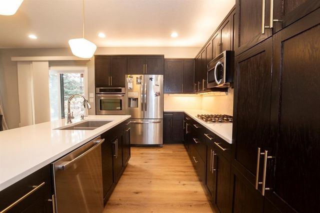 8310 Sky View Circle, West Des Moines, IA 50266