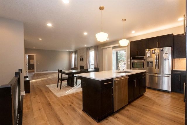 8310 Sky View Circle, West Des Moines, IA 50266