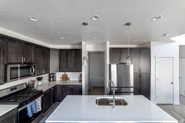 6047 W STILLRIDGE DR, West Valley City, UT 84128