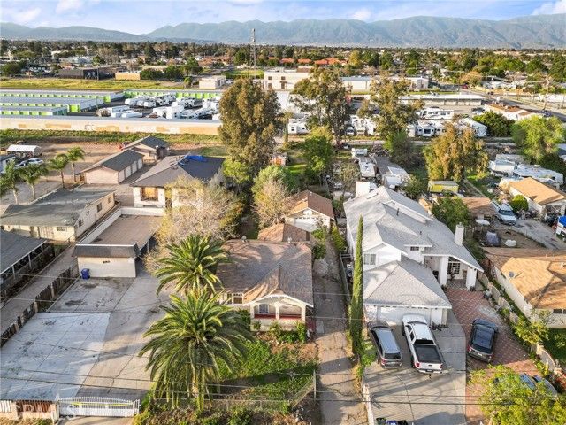 230 E Wilson, Rialto, CA 92376