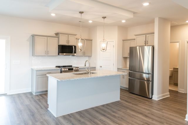 17 Miller Farm, Clarksville, TN 37043