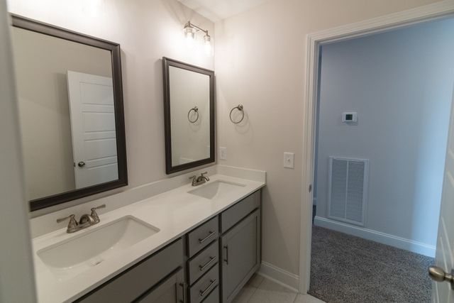 17 Miller Farm, Clarksville, TN 37043