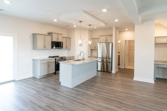 17 Miller Farm, Clarksville, TN 37043