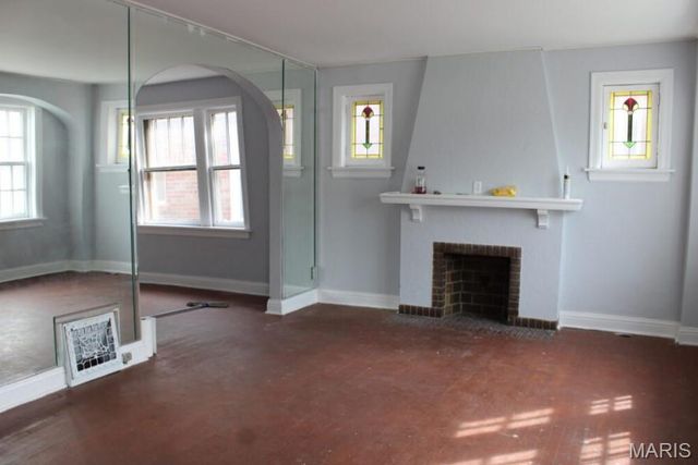 4006 Marcus Ave, St Louis, MO 63115