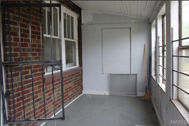 4006 Marcus Ave, St Louis, MO 63115