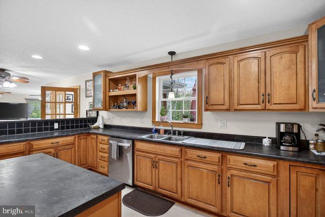 550 MASH LN, Edinburg, VA 22824