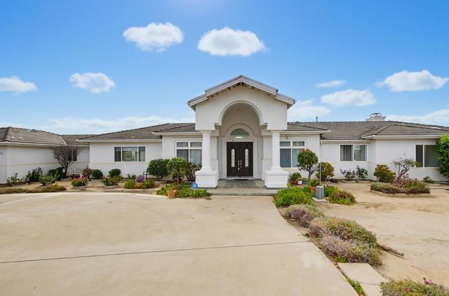 13427 Hilltop Place, Valley Center, CA 92082