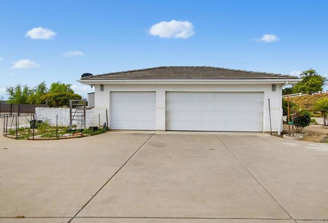 13427 Hilltop Place, Valley Center, CA 92082