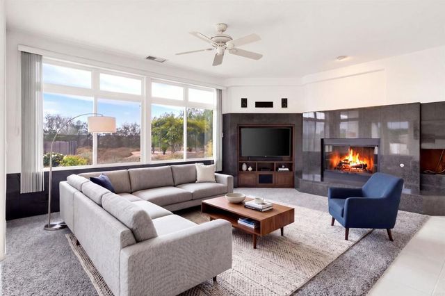 13427 Hilltop Place, Valley Center, CA 92082