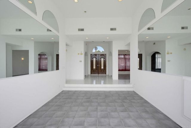 13427 Hilltop Place, Valley Center, CA 92082