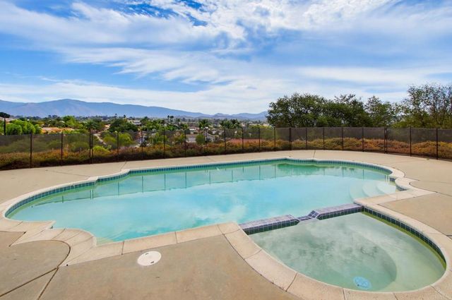 13427 Hilltop Place, Valley Center, CA 92082