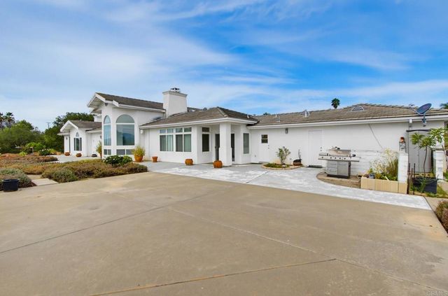 13427 Hilltop Place, Valley Center, CA 92082