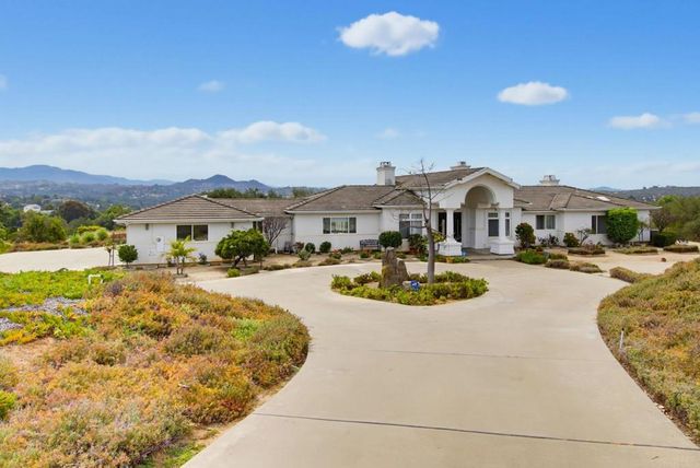 13427 Hilltop Place, Valley Center, CA 92082