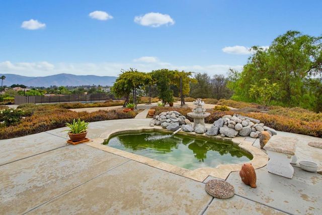 13427 Hilltop Place, Valley Center, CA 92082
