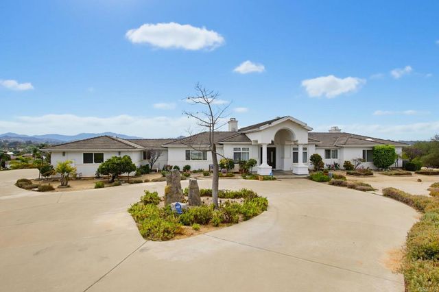13427 Hilltop Place, Valley Center, CA 92082