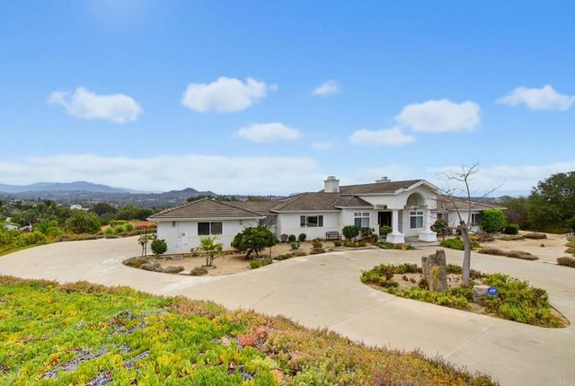 13427 Hilltop Place, Valley Center, CA 92082