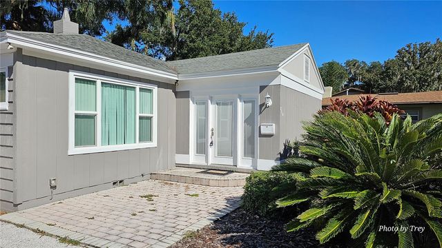 810 LAKESHORE DRIVE, Leesburg, FL 34748