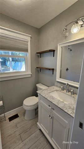 810 LAKESHORE DRIVE, Leesburg, FL 34748