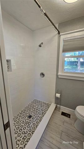 810 LAKESHORE DRIVE, Leesburg, FL 34748