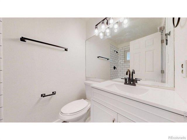 4742 W 9th St Rd, Greeley, CO 80634