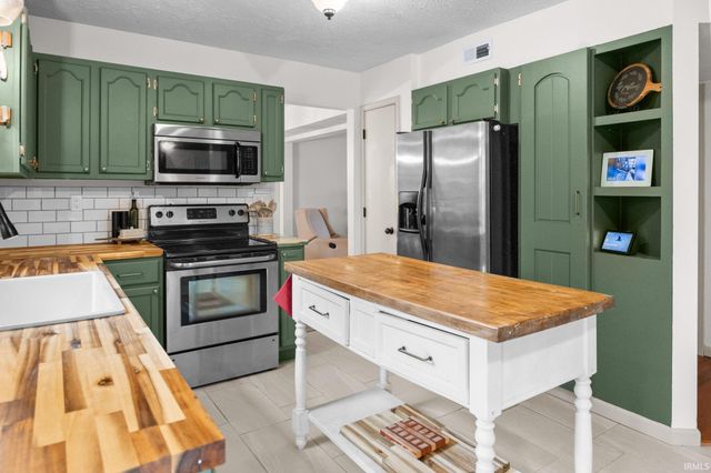 46 Gelder Court, Lafayette, IN 47905