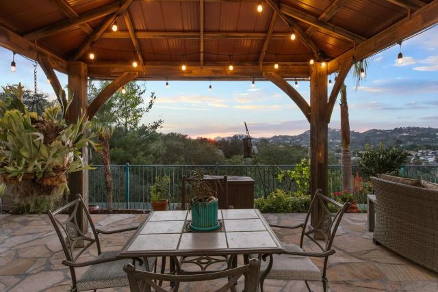 27869 Dogwood Gln, Escondido, CA 92026