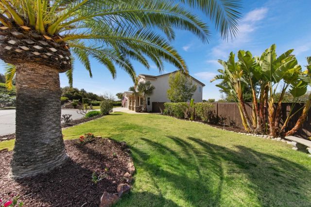 27869 Dogwood Gln, Escondido, CA 92026