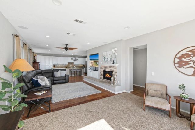 27869 Dogwood Gln, Escondido, CA 92026