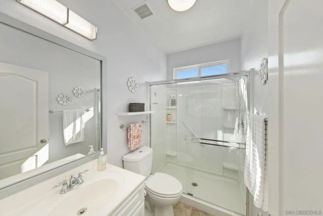 27869 Dogwood Gln, Escondido, CA 92026