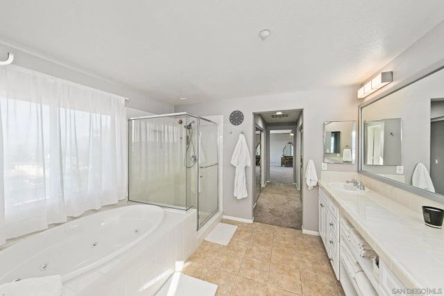 27869 Dogwood Gln, Escondido, CA 92026