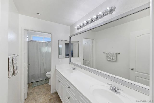 27869 Dogwood Gln, Escondido, CA 92026