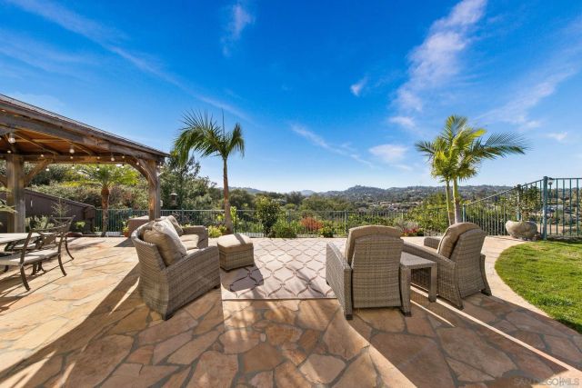 27869 Dogwood Gln, Escondido, CA 92026