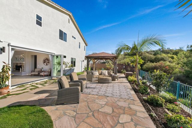 27869 Dogwood Gln, Escondido, CA 92026