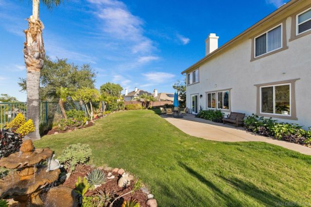 27869 Dogwood Gln, Escondido, CA 92026