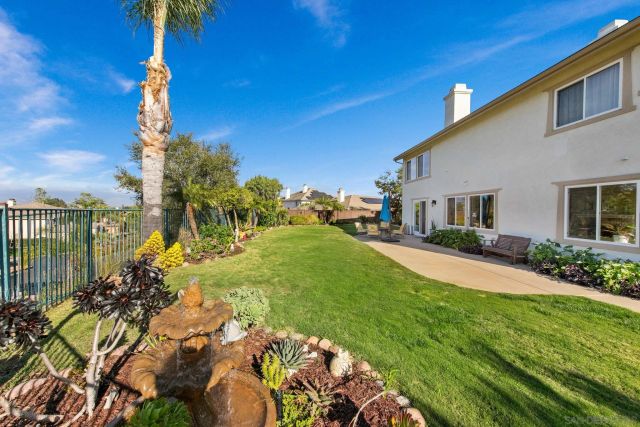 27869 Dogwood Gln, Escondido, CA 92026