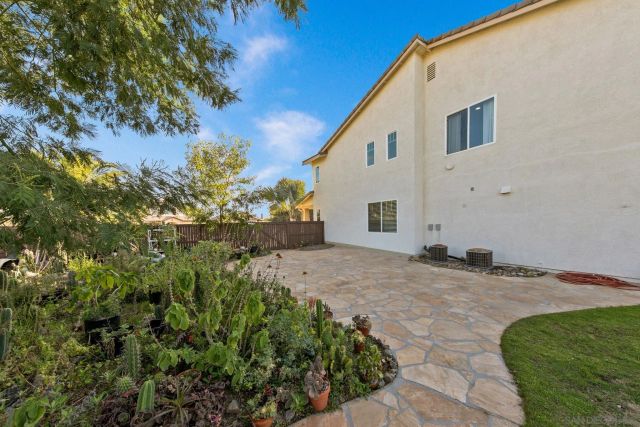 27869 Dogwood Gln, Escondido, CA 92026